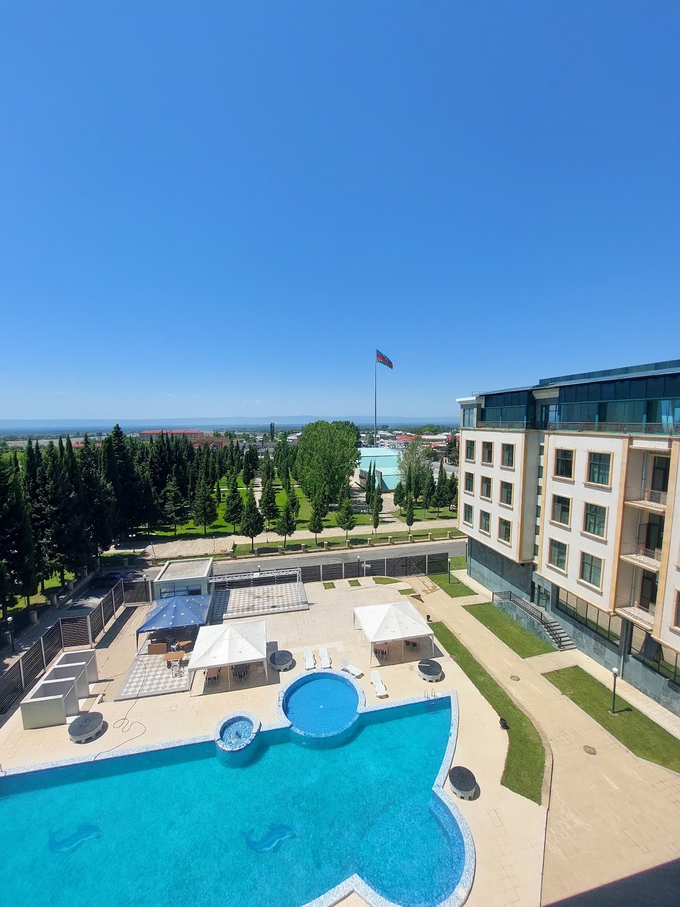 Qubek Hotel