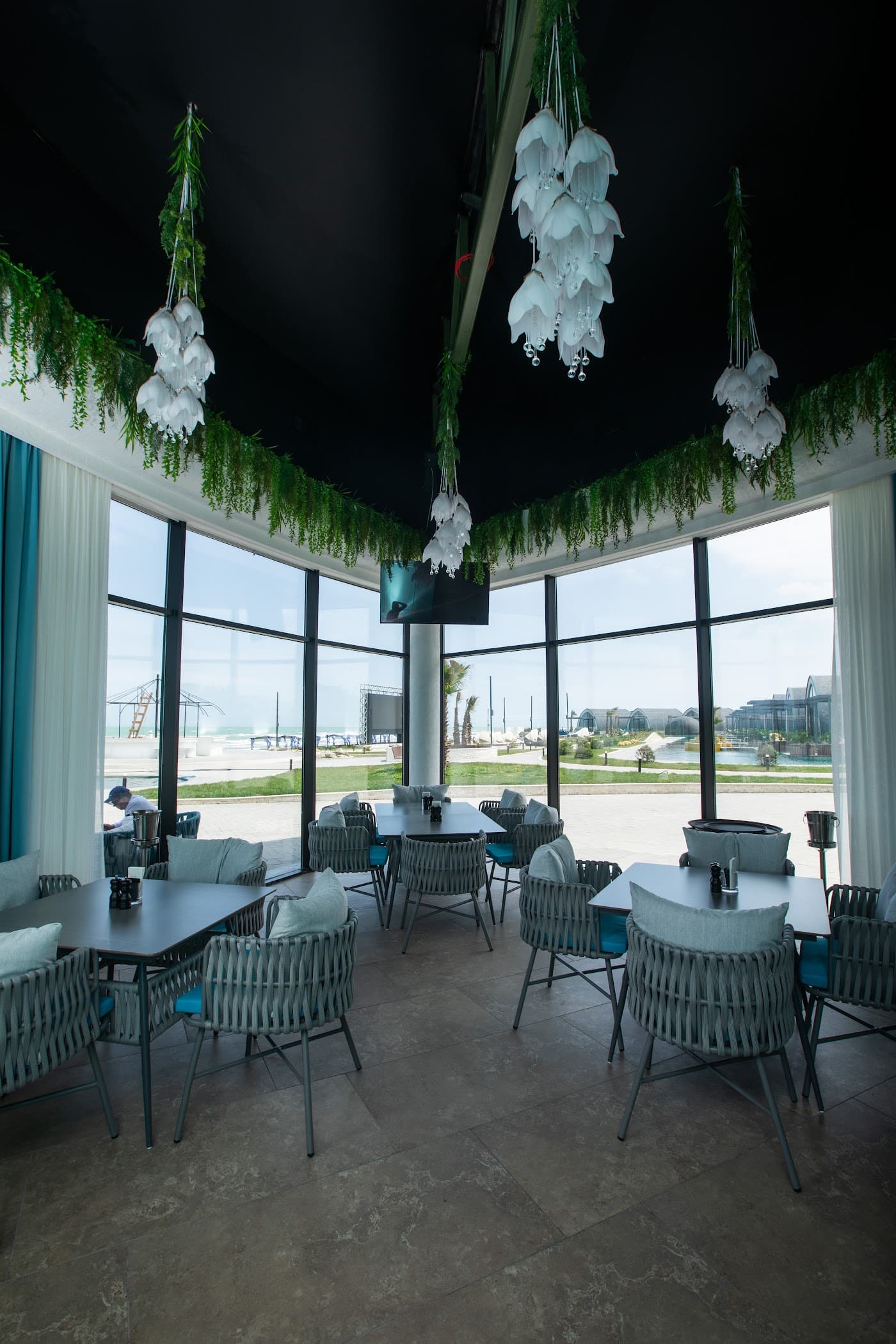 L'azure Restaurant