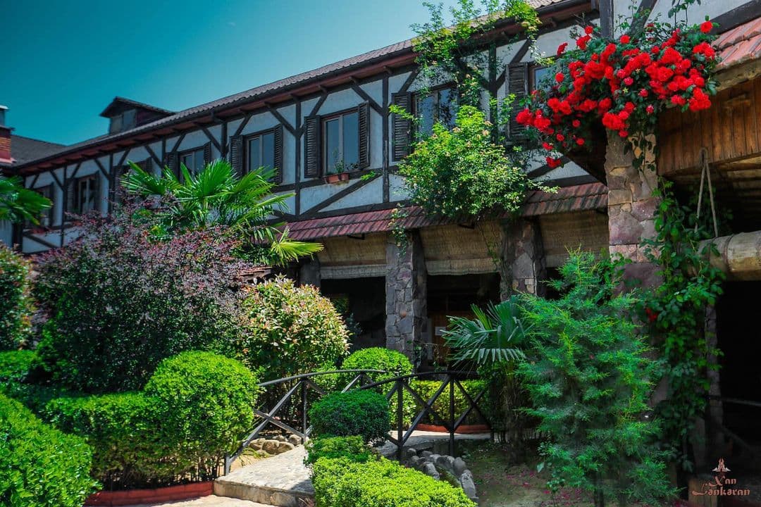 Khan Lankaran Hotel