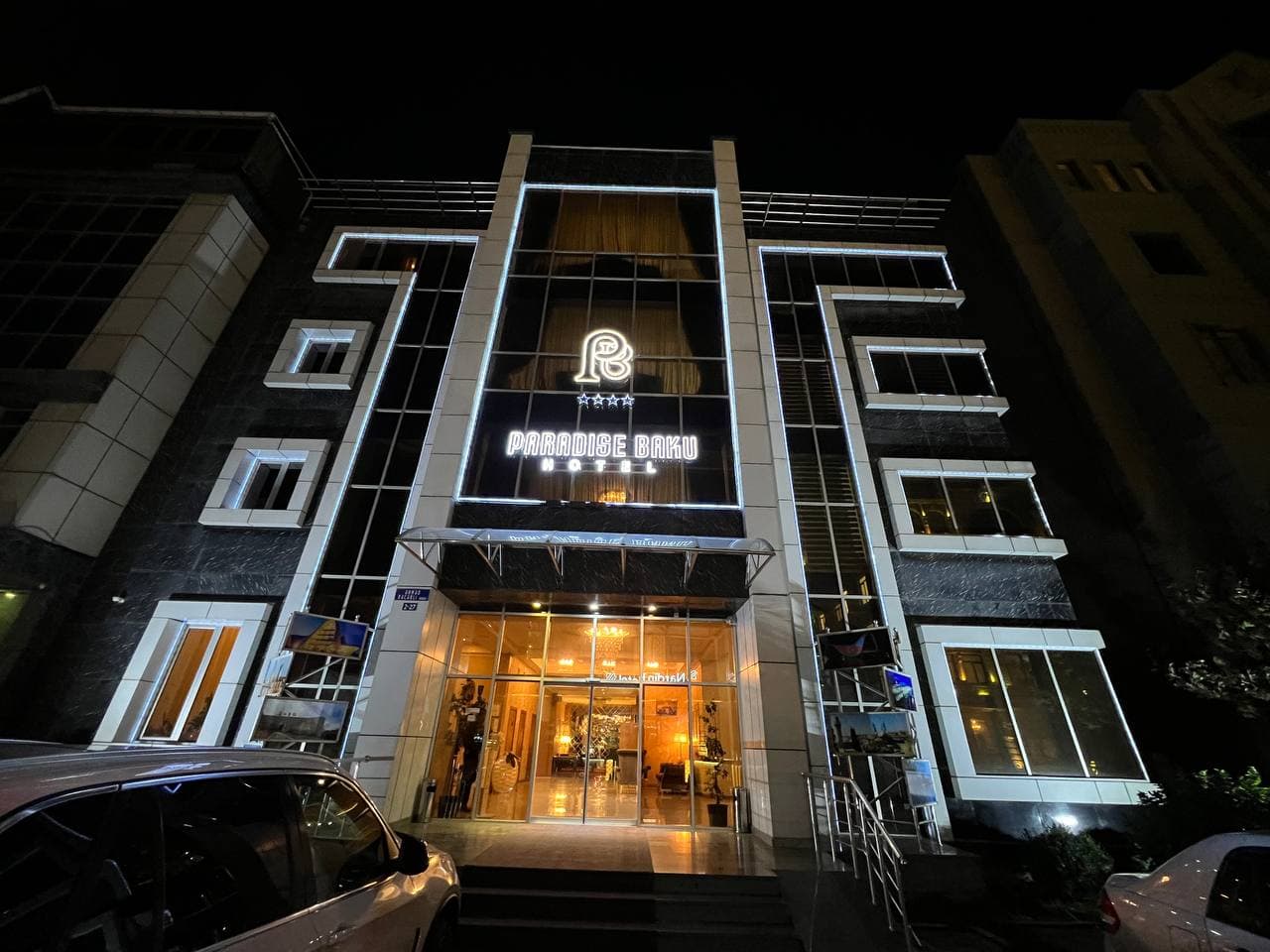 Paradise Hotel Baku
