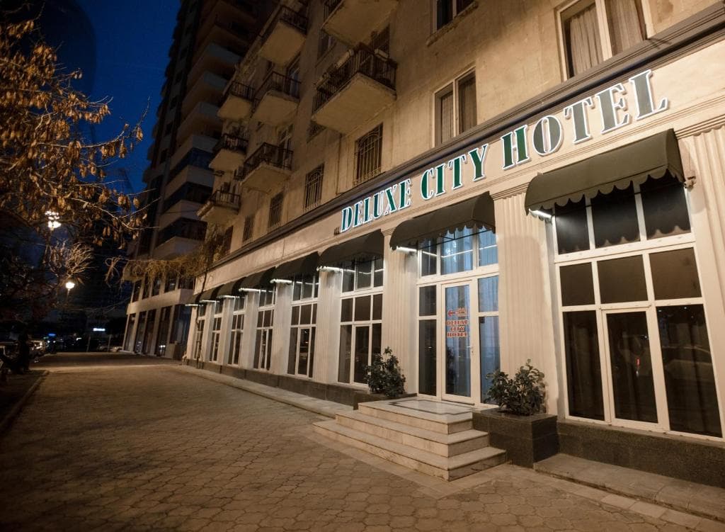 Deluxe City Hotel