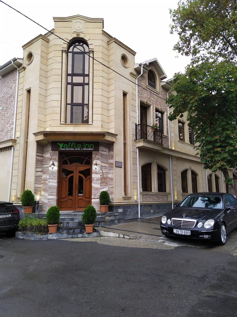 Yaffle Inn Shaki Boutique Hotel and Restaurant