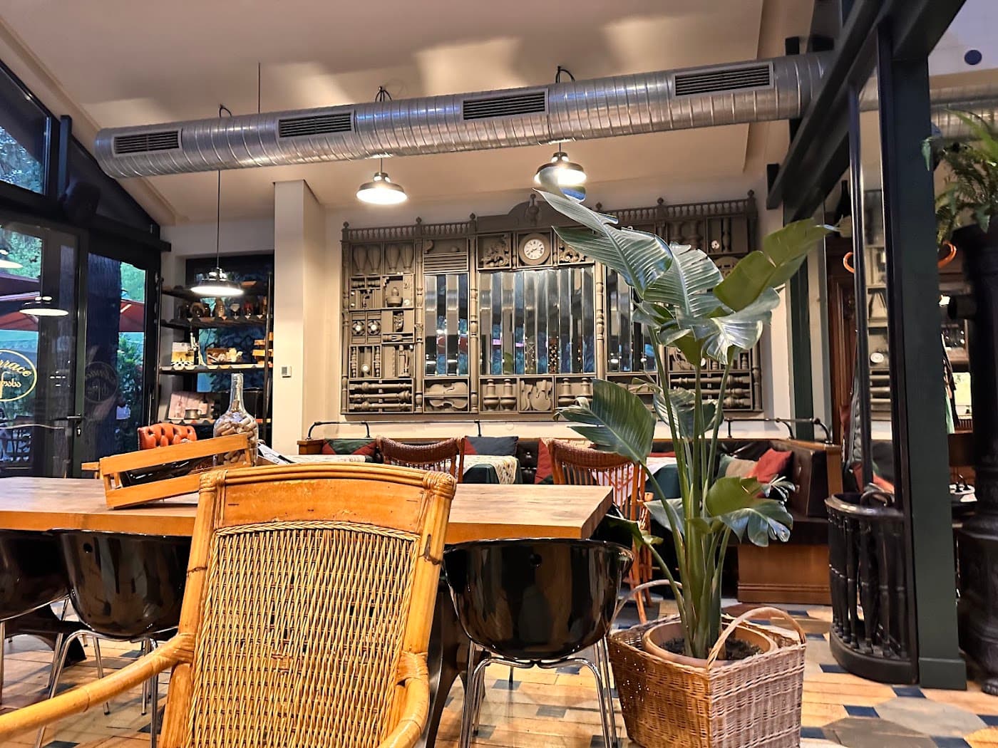 The Terrace Hotel & Restaurant