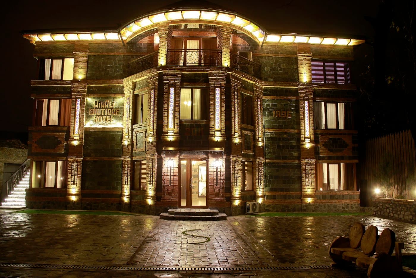 MinAli Boutique Hotel