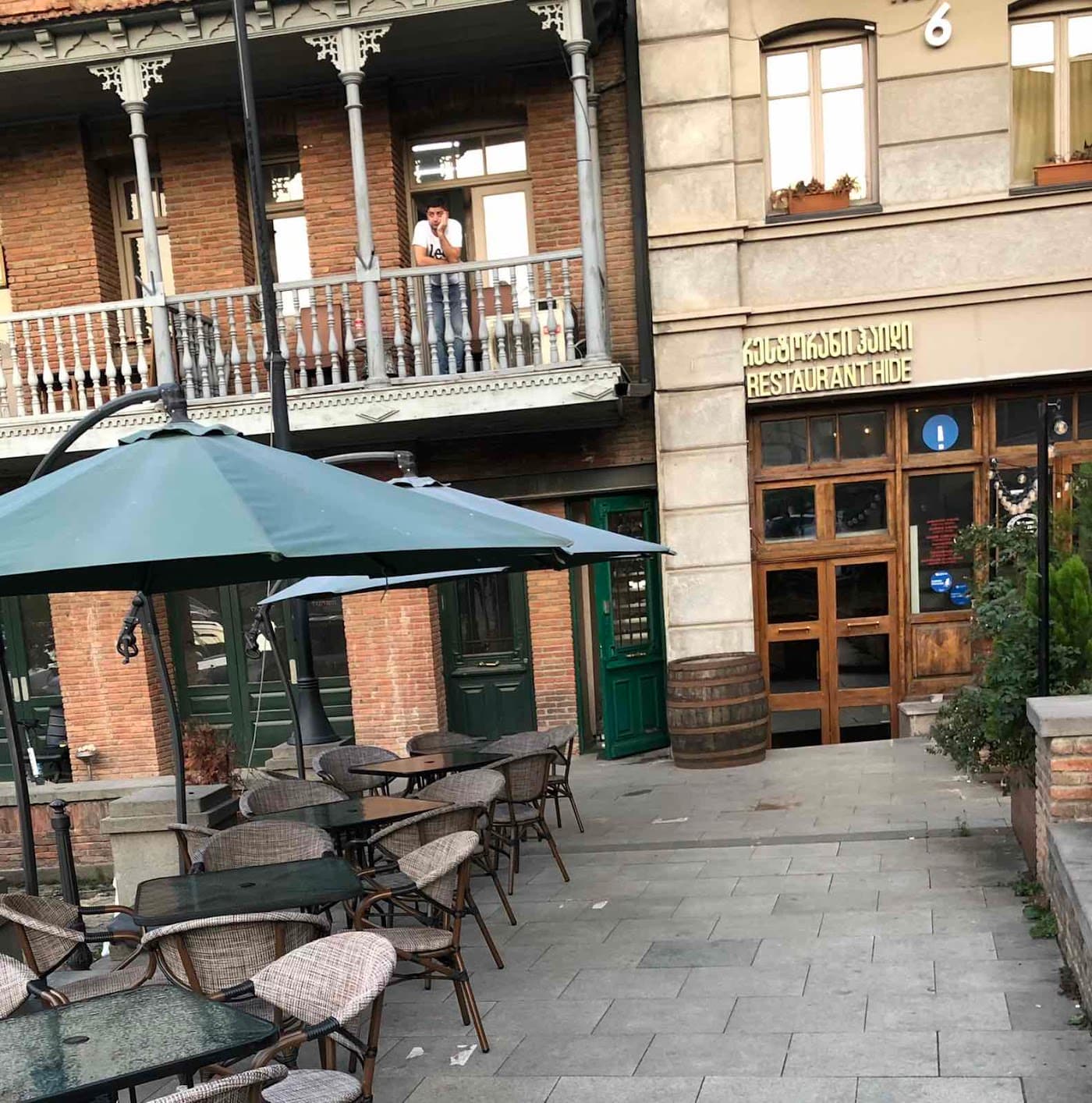 Restaurant Hide
