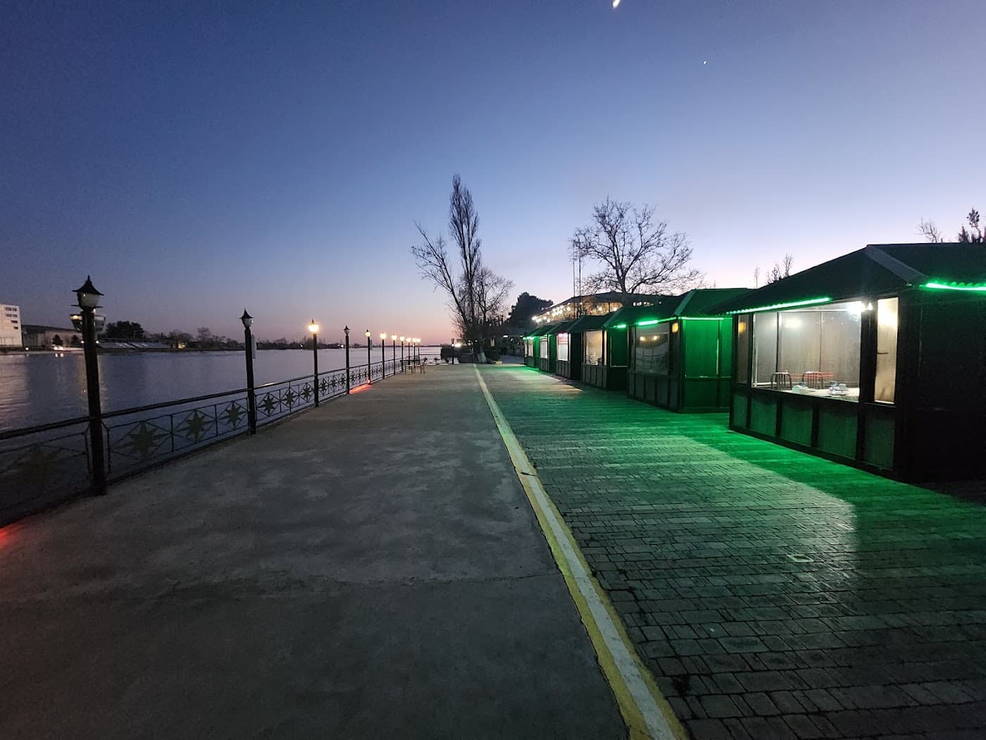 Semeni Hotel and Restaurant