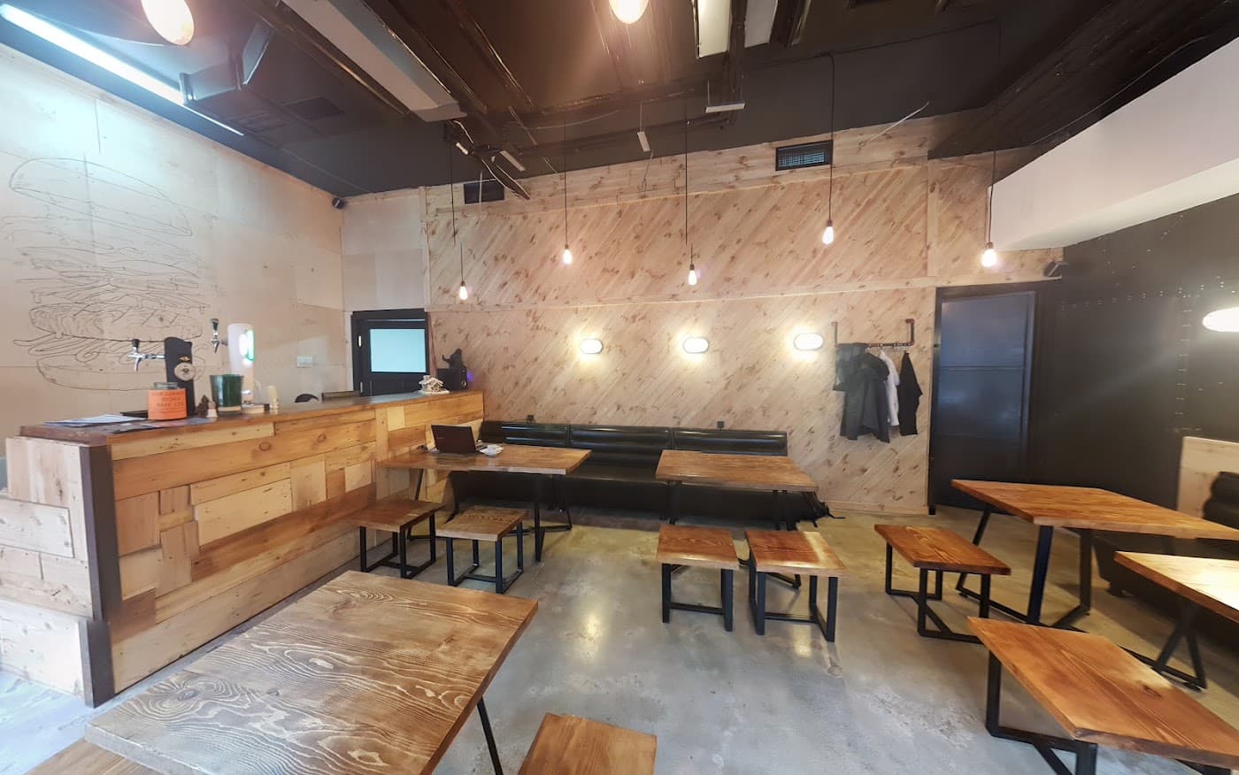 Pipes Burger Joint