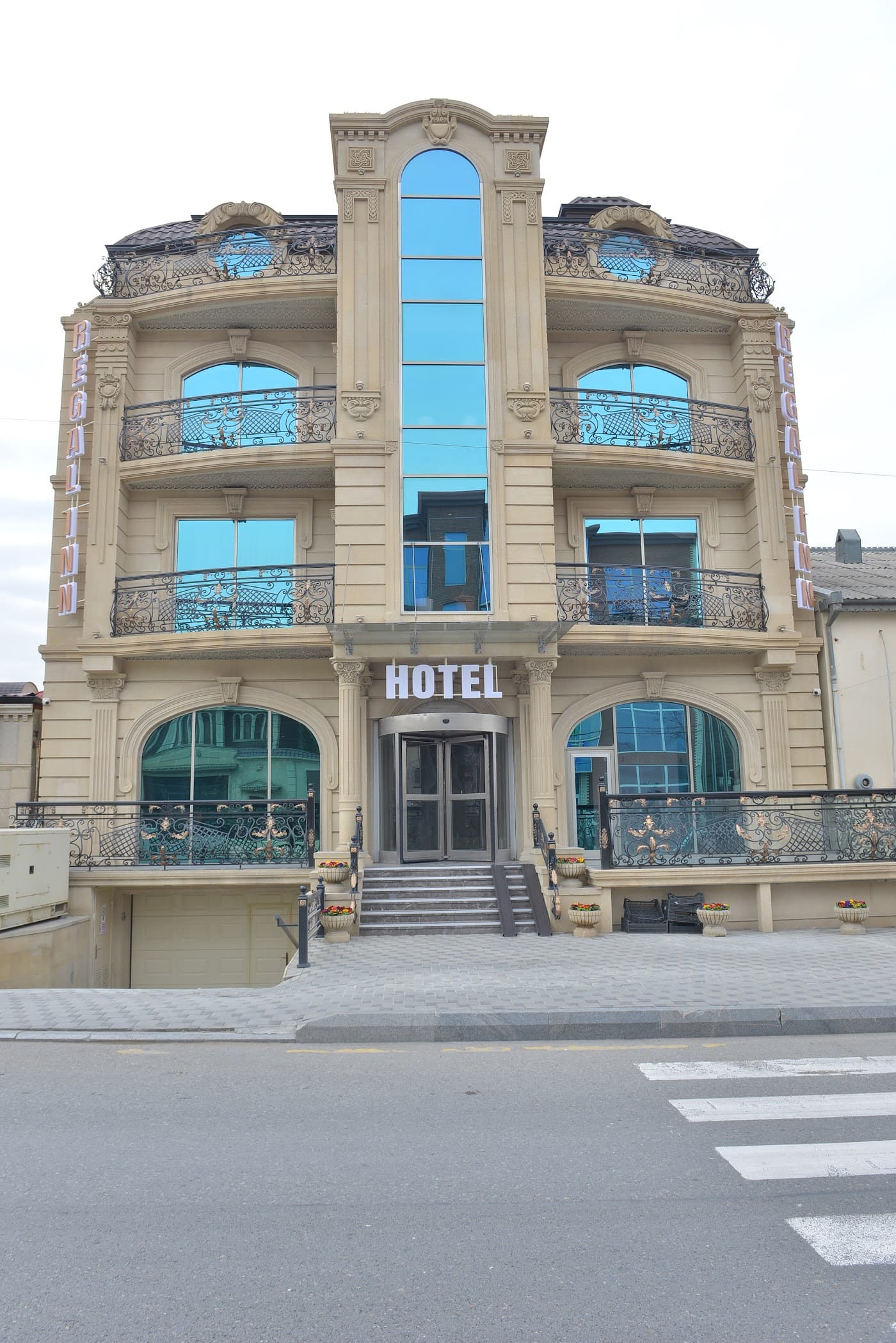 Regal inn hotel