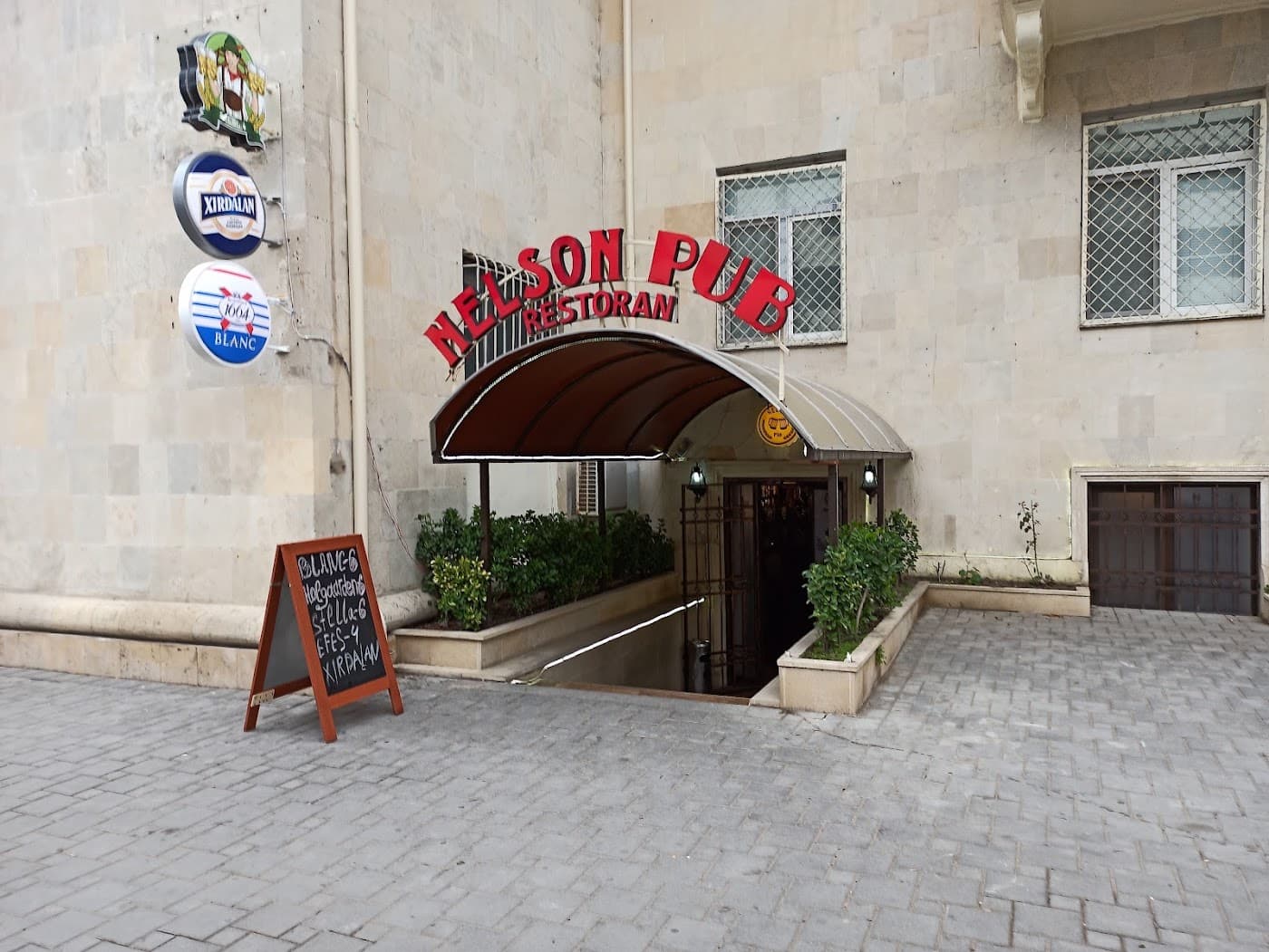 Nelson Pub