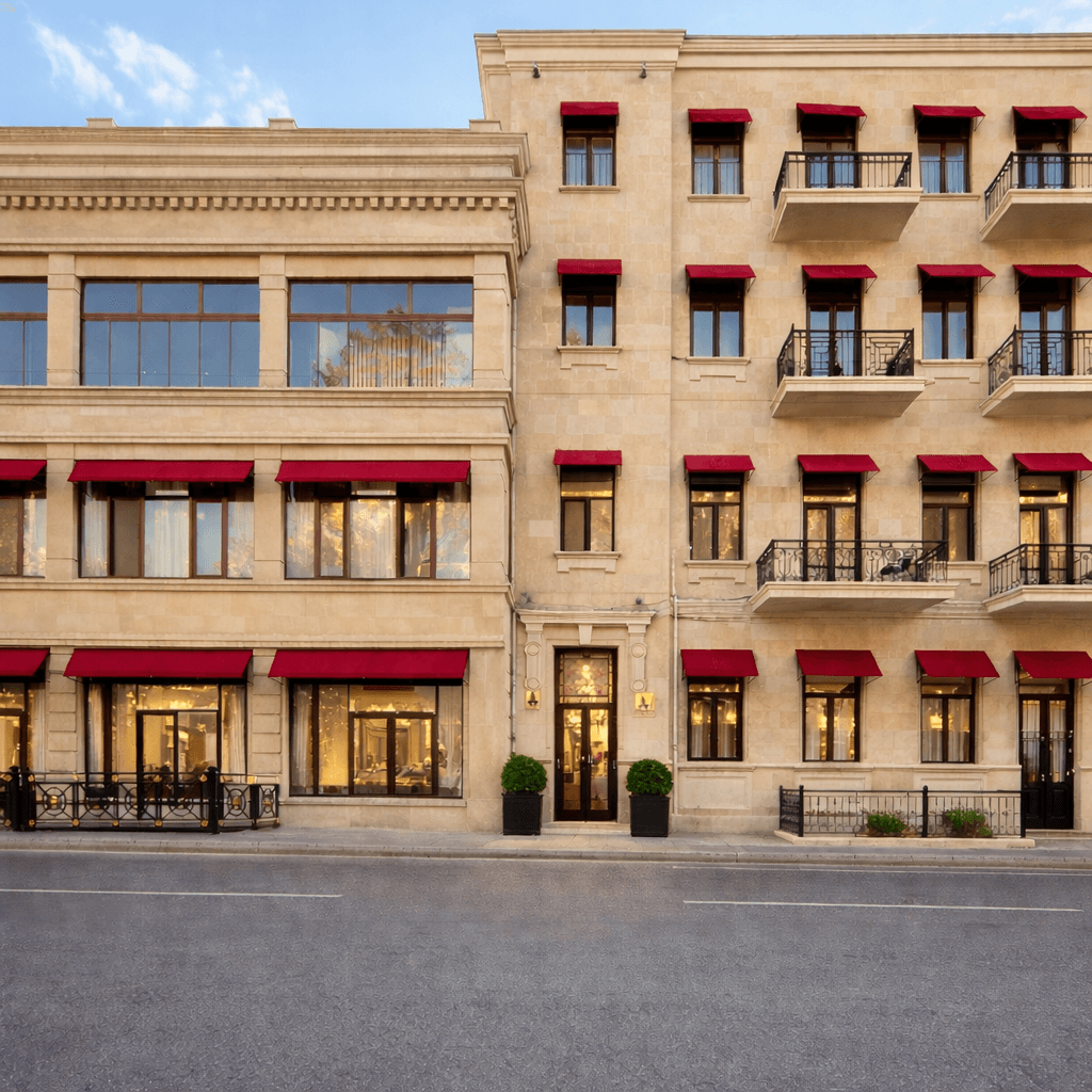 Maestro Address Hotel