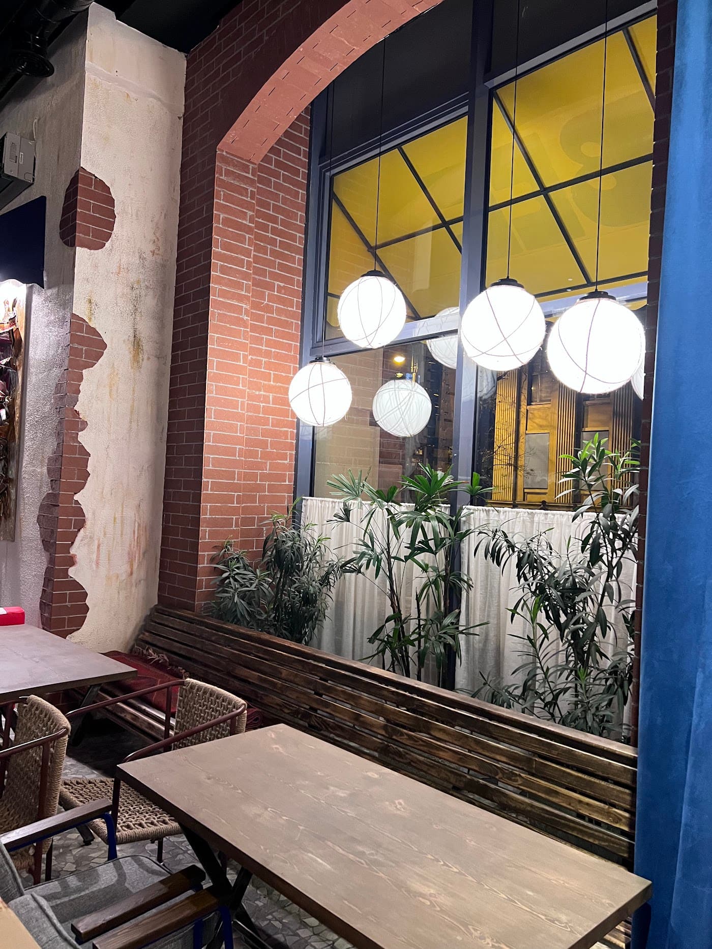 Bee Bistro