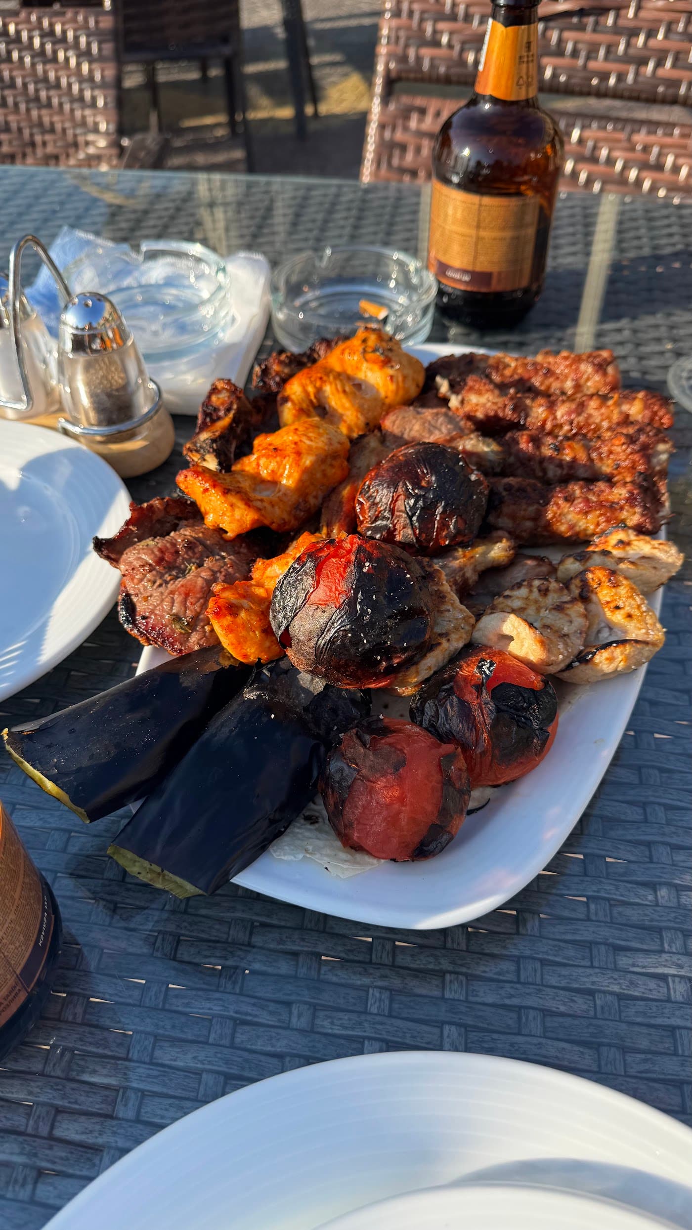 Maqnoliya Ailəvi Restoranı