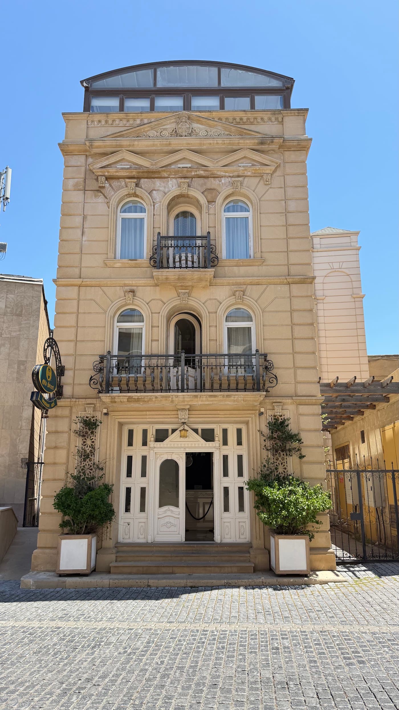 Old Street Boutique Hotel