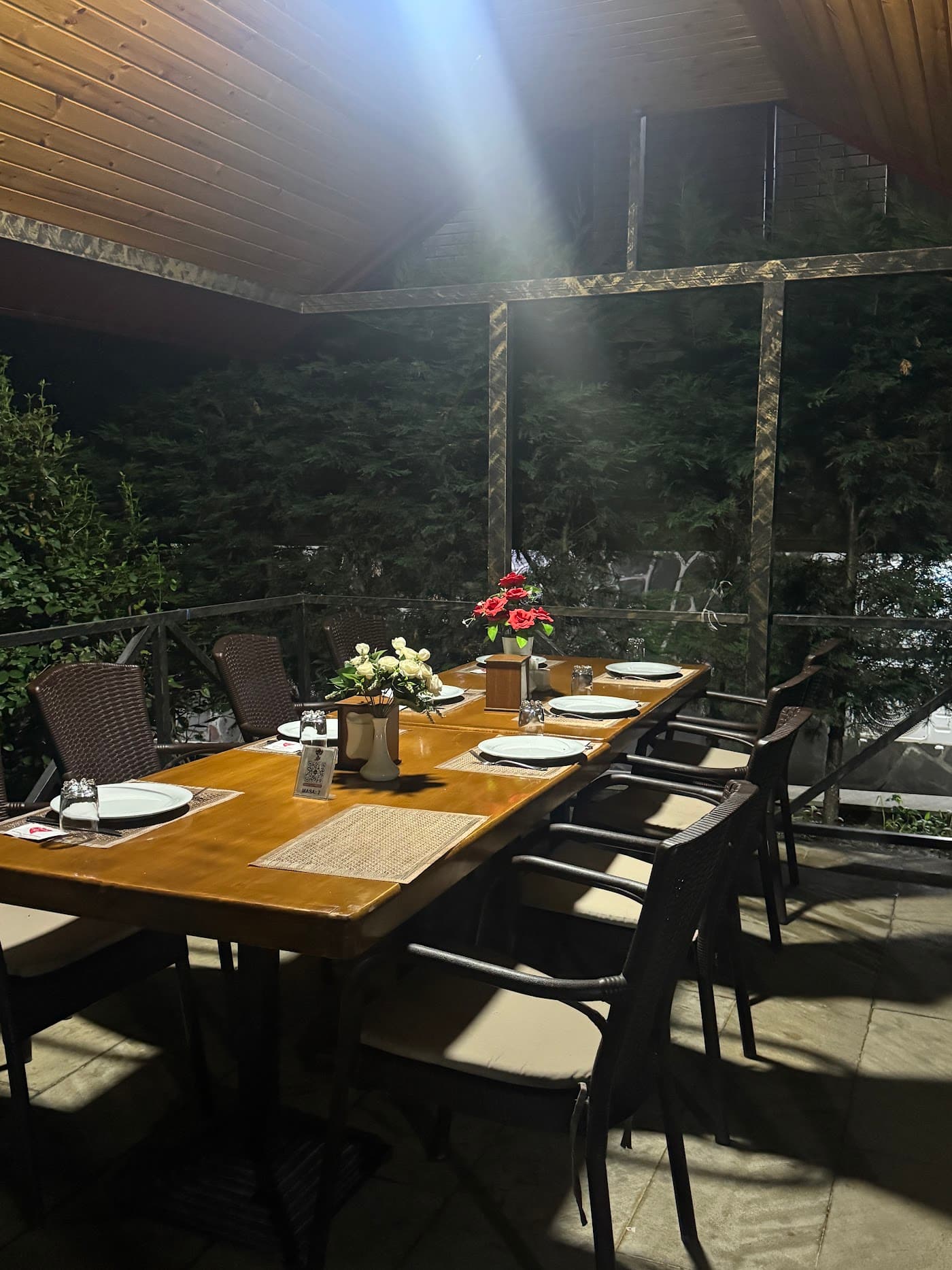 Kabalaka Restaurant and Cottages