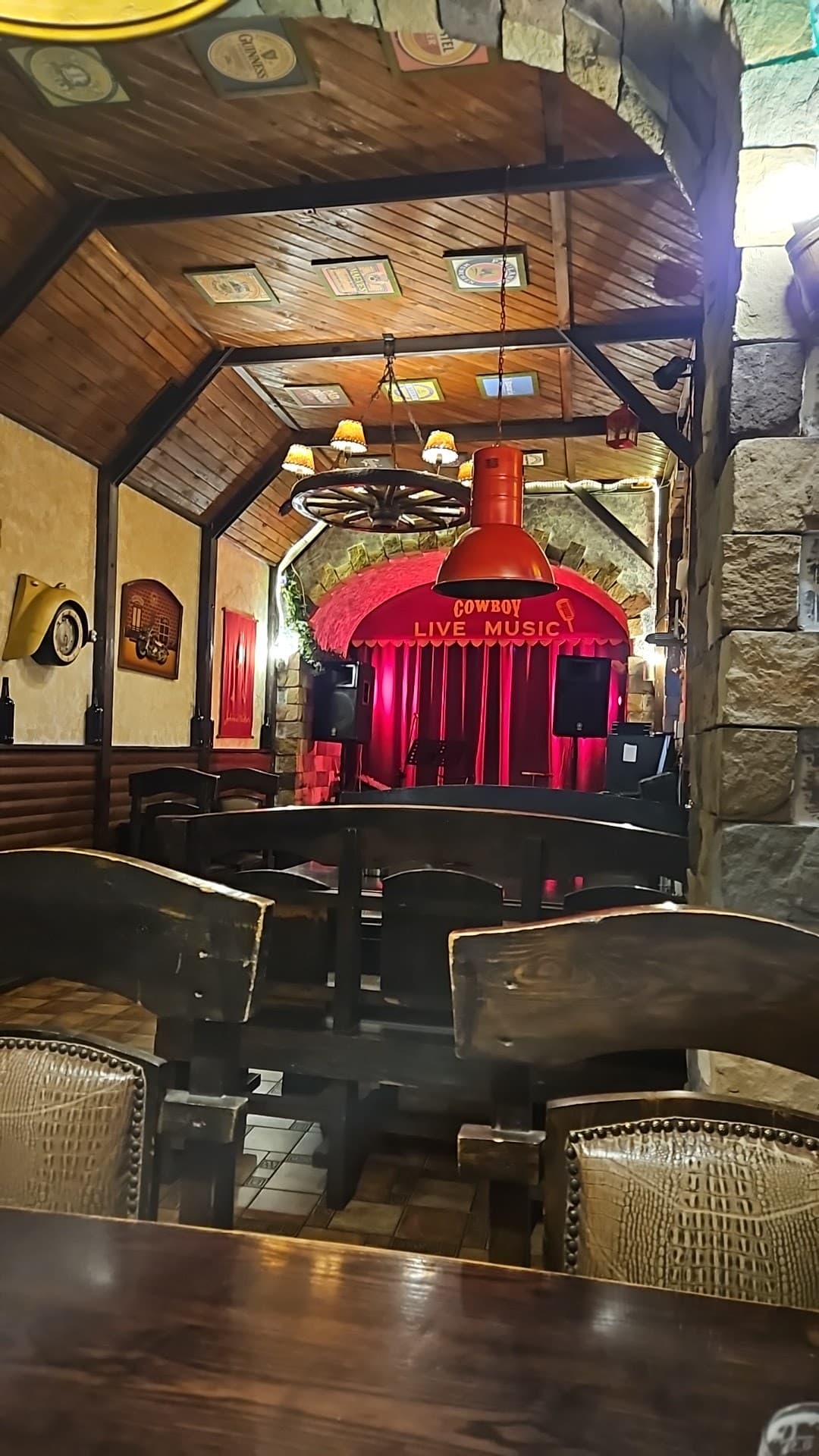Cowboy Pub & Restaurant